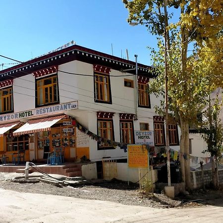 Hotel Deyzor Kaza Zewnętrze zdjęcie